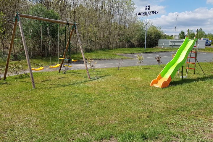 Children's play area - outdoor
