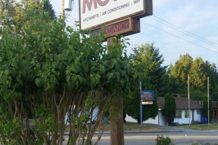 SUNNYCREST MOTEL