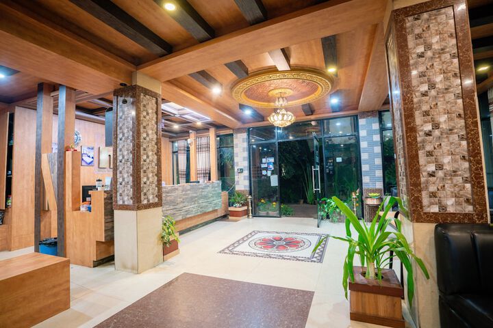 Hotel Interior 11 of 65