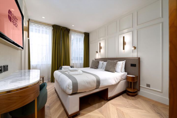 Room 35 of 280