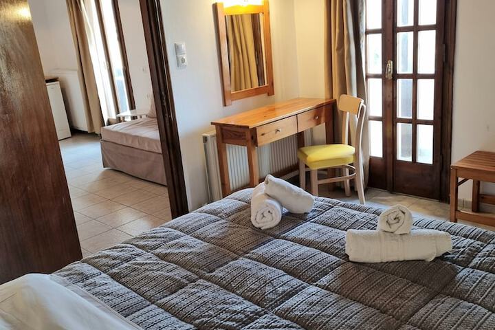 Room 40 of 157