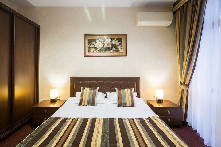 Room 18 of 85