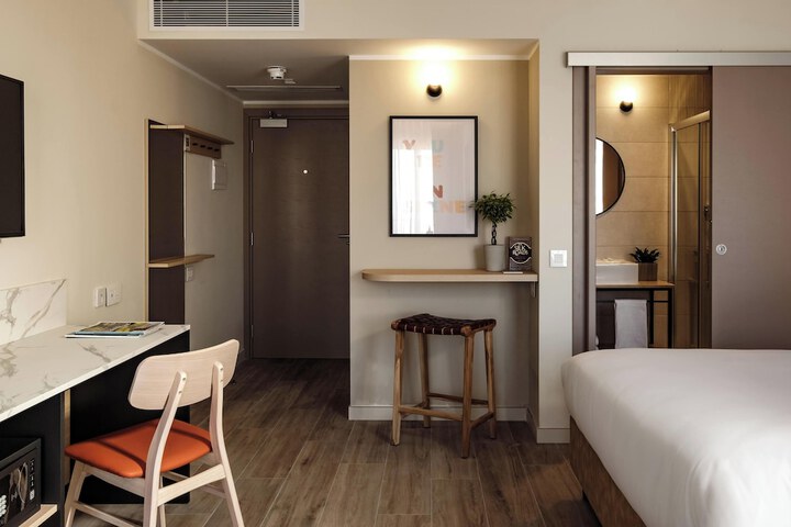 Room 3 of 14