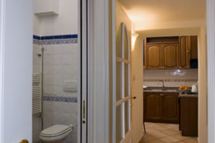 Room 3 of 11