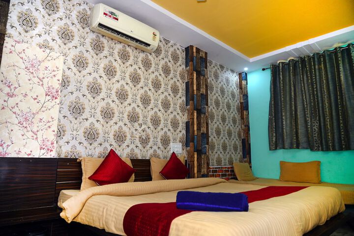 Room 14 of 31