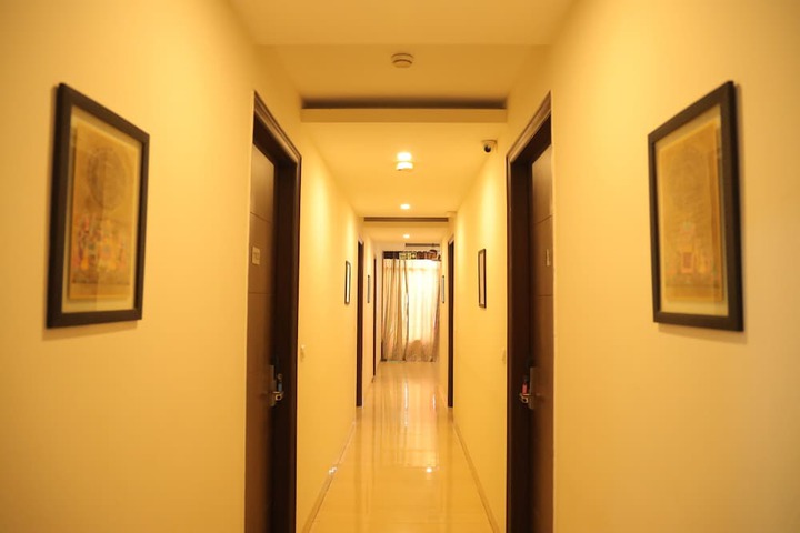 Room 11 of 60