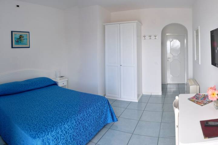 Room 20 of 89