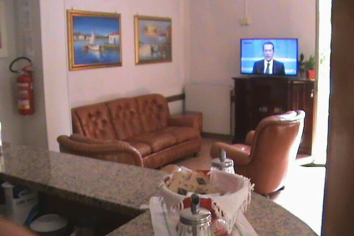 Room 10 of 17