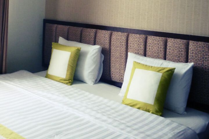Room 4 of 41