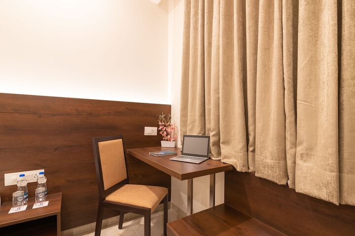 Room 40 of 77