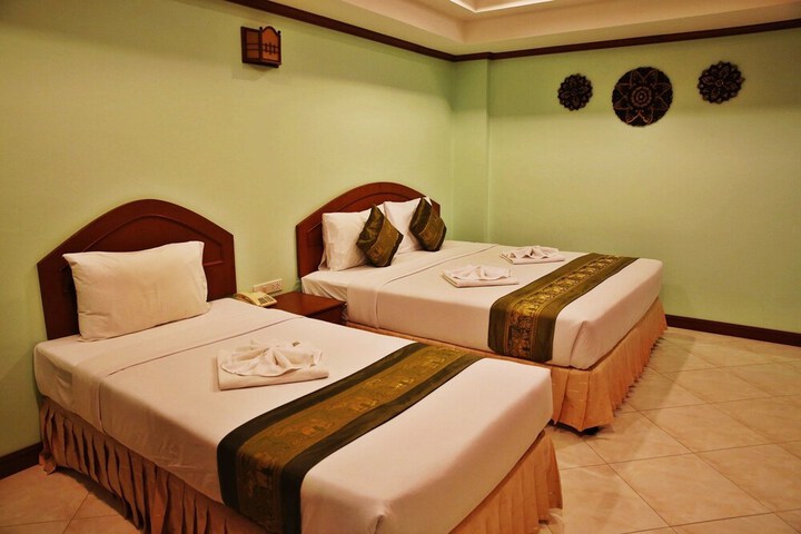 Room 26 of 72