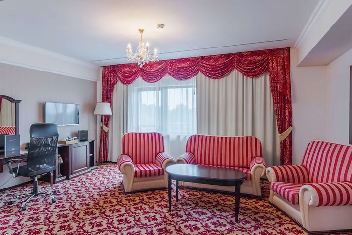Room 29 of 90