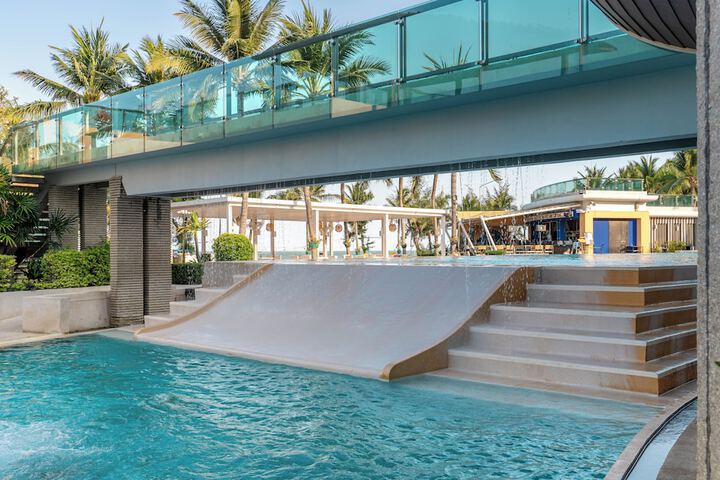 Pool 52 of 105