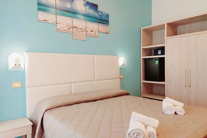 Room 19 of 32