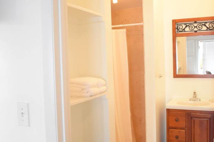 Room 43 of 74