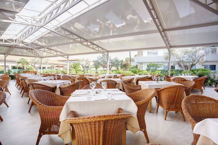 Dining Photos