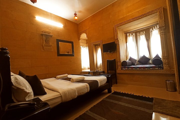 Room 19 of 119