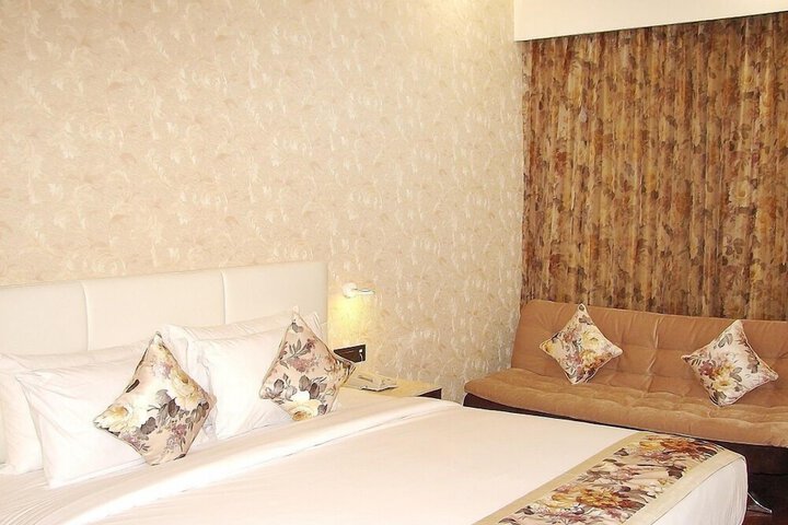 Room 8 of 45