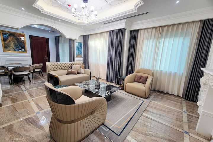 Room 15 of 40