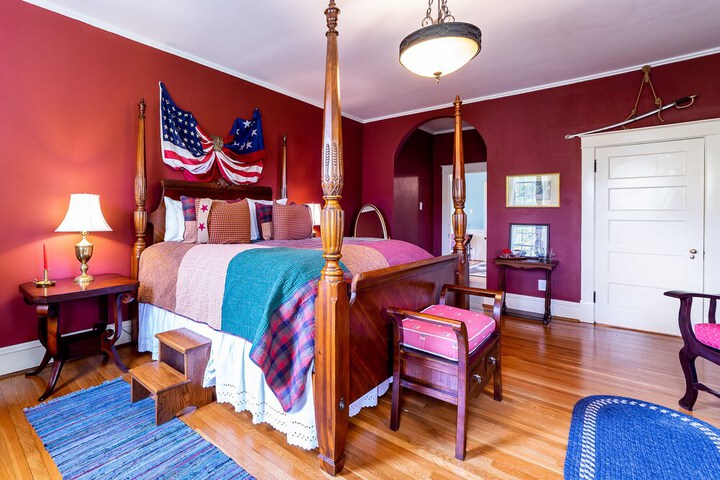 Room 158 of 384