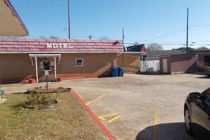 Property Grounds 41 of 50