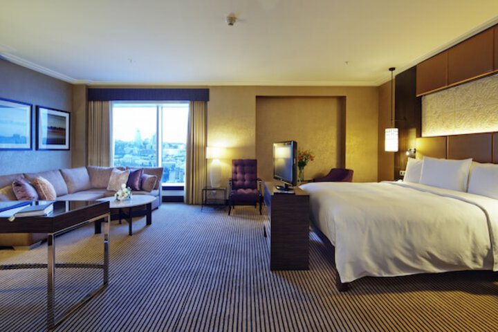 Room 19 of 130
