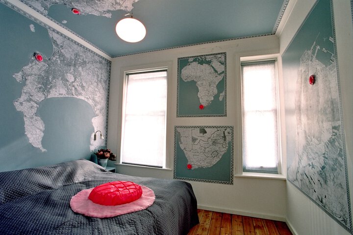 Room 15 of 48
