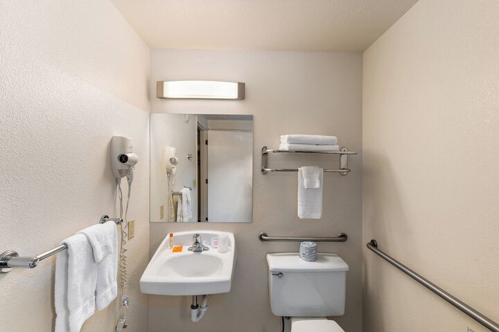 Room 84 of 127