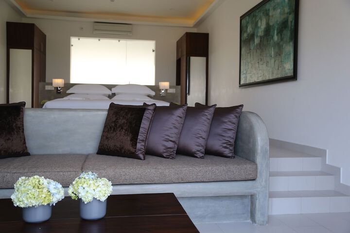 Room 3 of 47