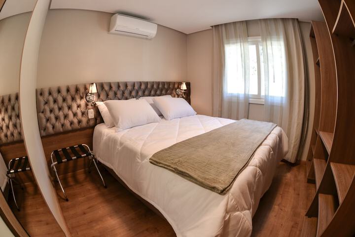 Room 7 of 52