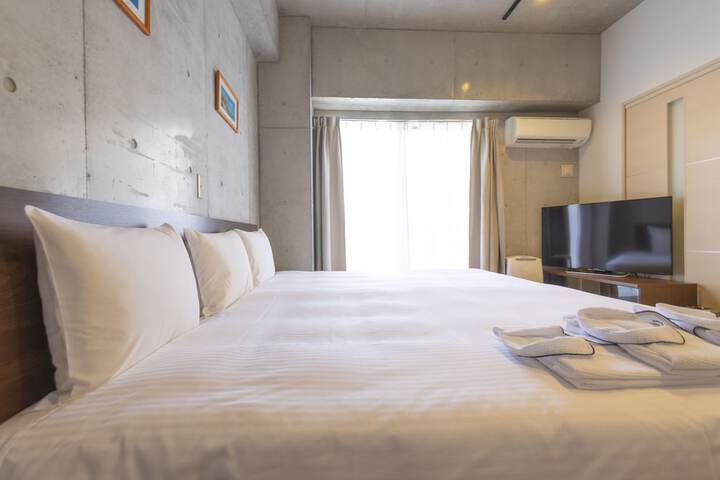 Room 34 of 191
