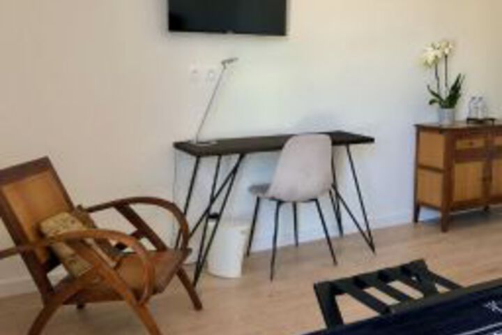 Inside Room Photo
