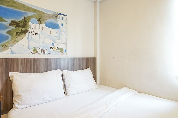 Room 37 of 79