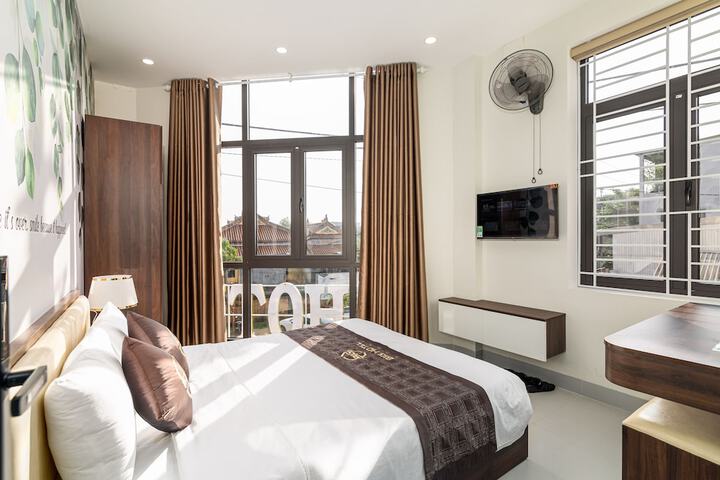 Room 10 of 40
