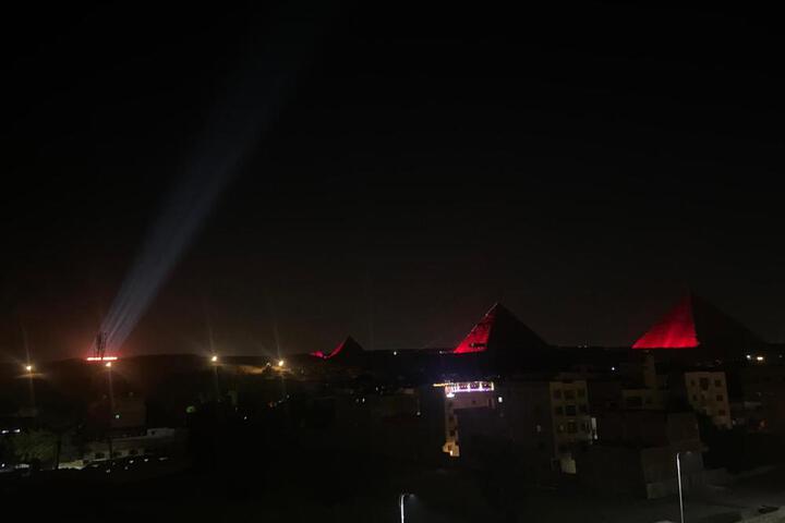 Cheops pyramids inn