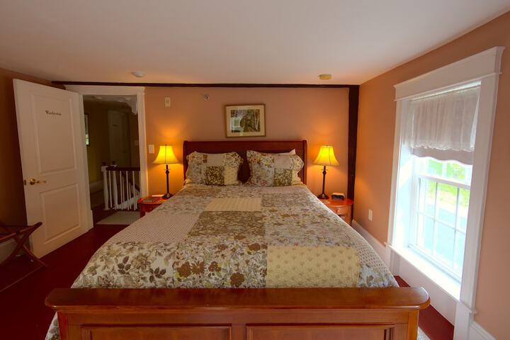 Room 9 of 38