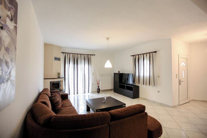 Room 14 of 22