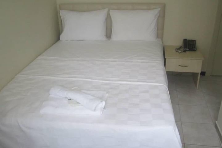 Room 20 of 29