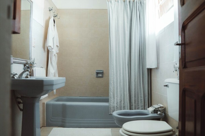 Room 20 of 64