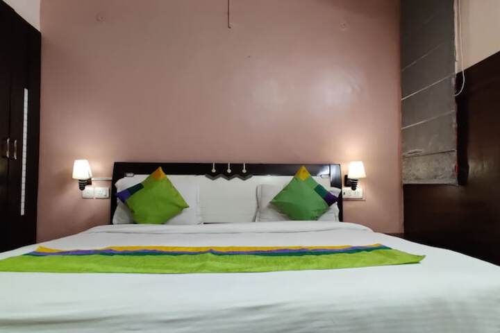 Room 20 of 36