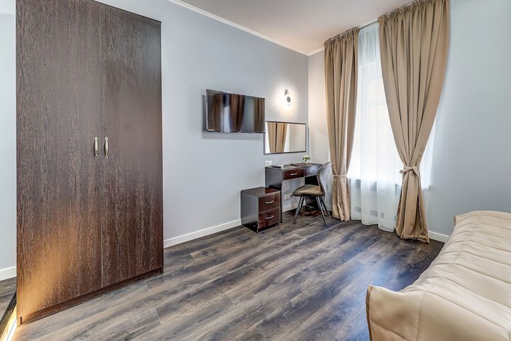 Room 36 of 40