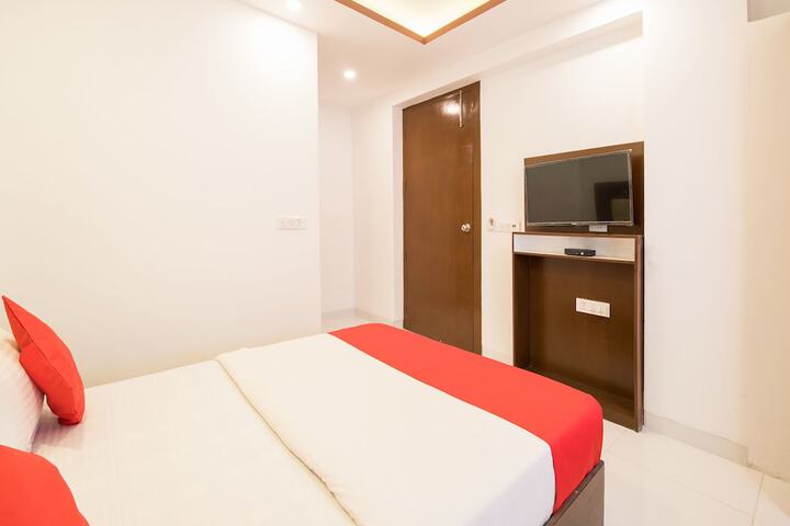 Room 10 of 23