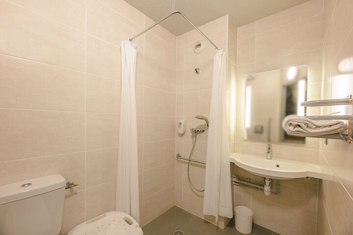 Clean Restrooms