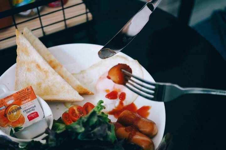 Breakfast/Coffee Service 54 of 92