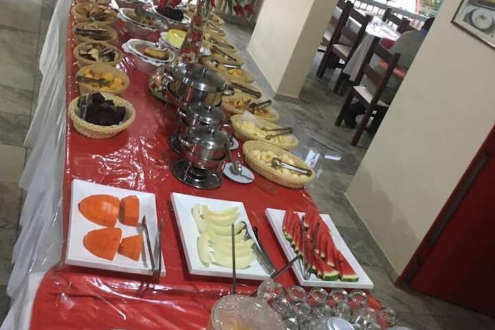 Dining 2 of 10