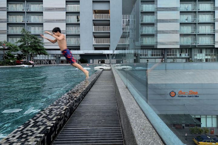 Pools & Facilities
