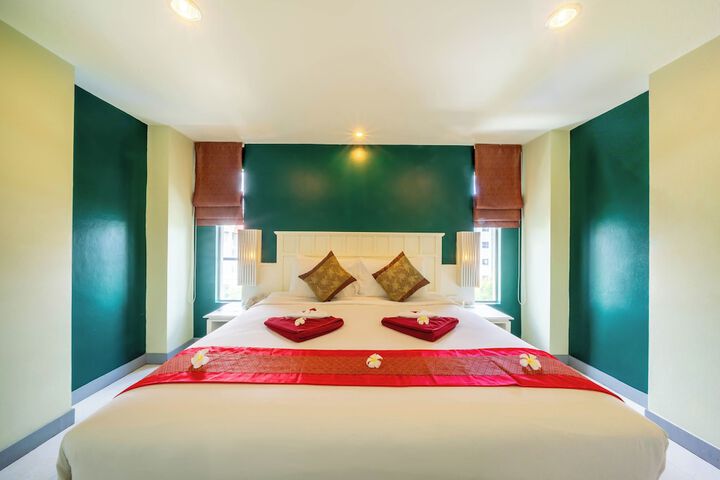 Room 28 of 120