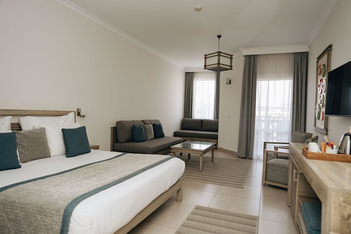 Room 34 of 101