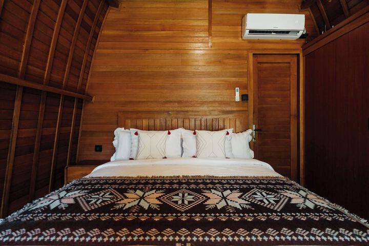 Room 4 of 26