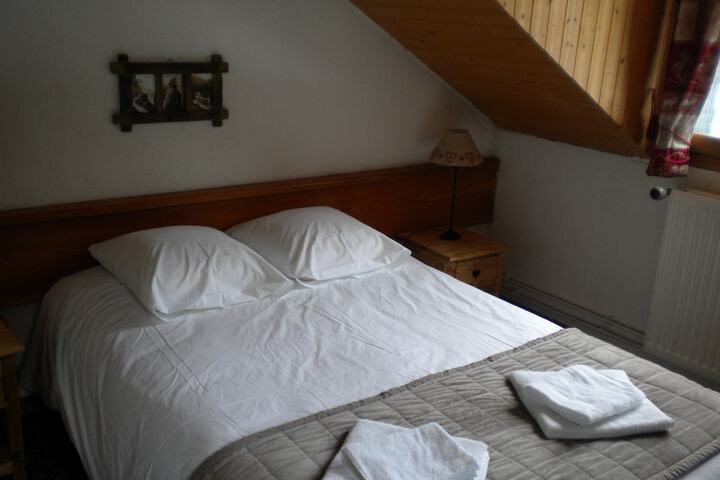 Room 9 of 45